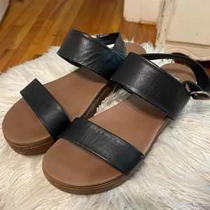 Black platform sandals